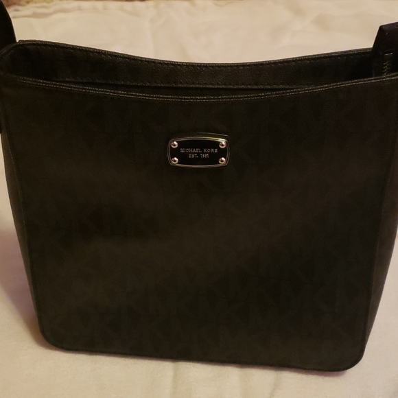 Michael Kors Handbag - Picture 1 of 2